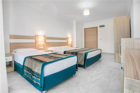 Green Life Hotel