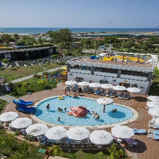SeaShell Resort & Spa