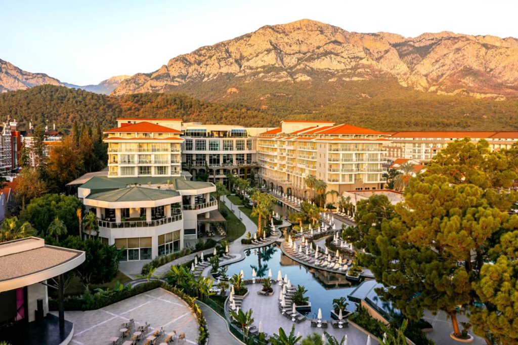 Akra Kemer
