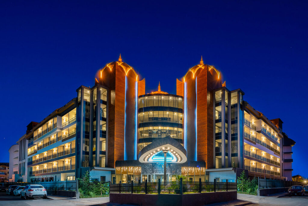 Arnor De Luxe Hotel & Spa
