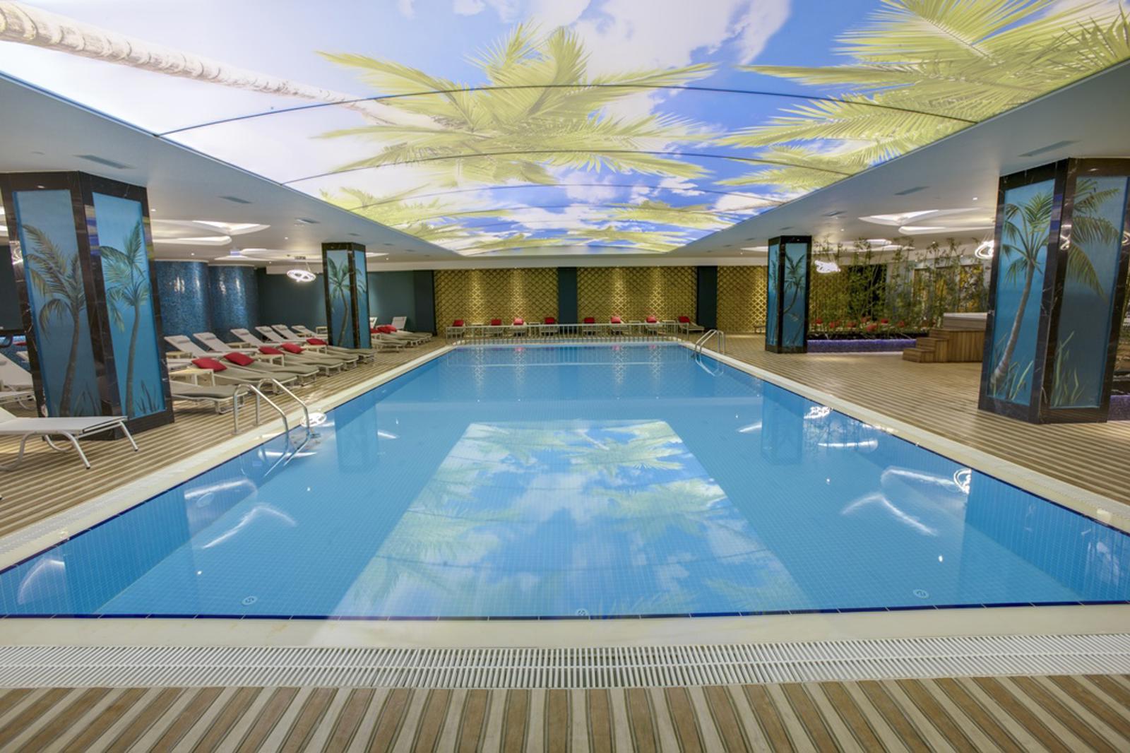 Azura Deluxe Resort & Spa