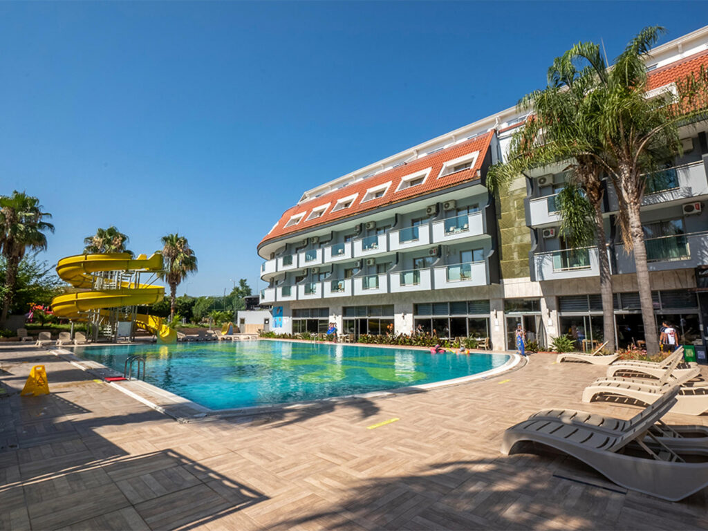 Dedeman Kemer Resort
