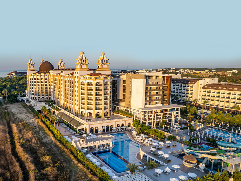 Jadore Deluxe Hotel & Spa