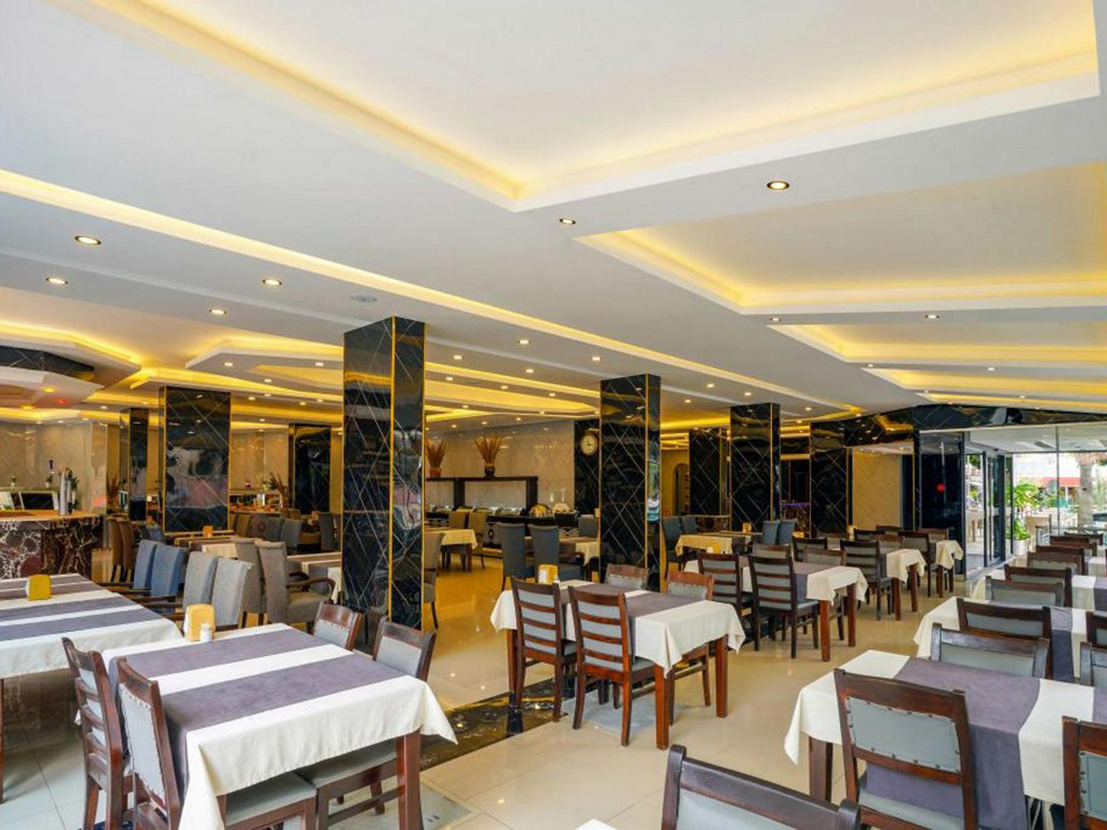 Kleopatra Arsi Hotel