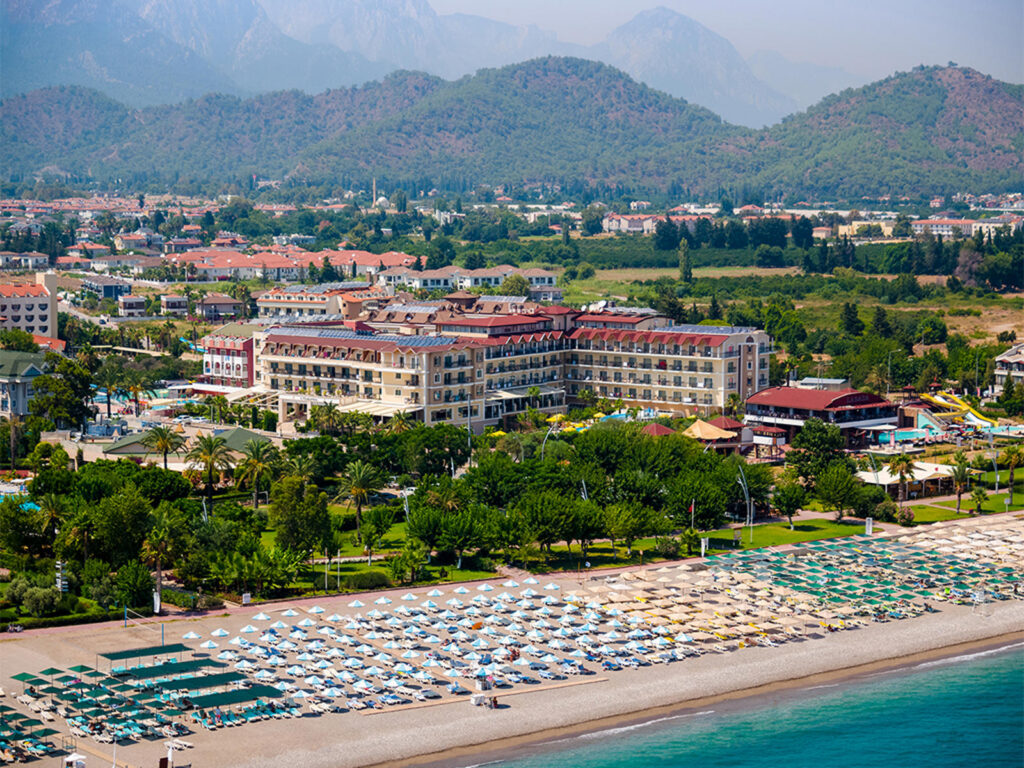 Loceanica Beach Resort