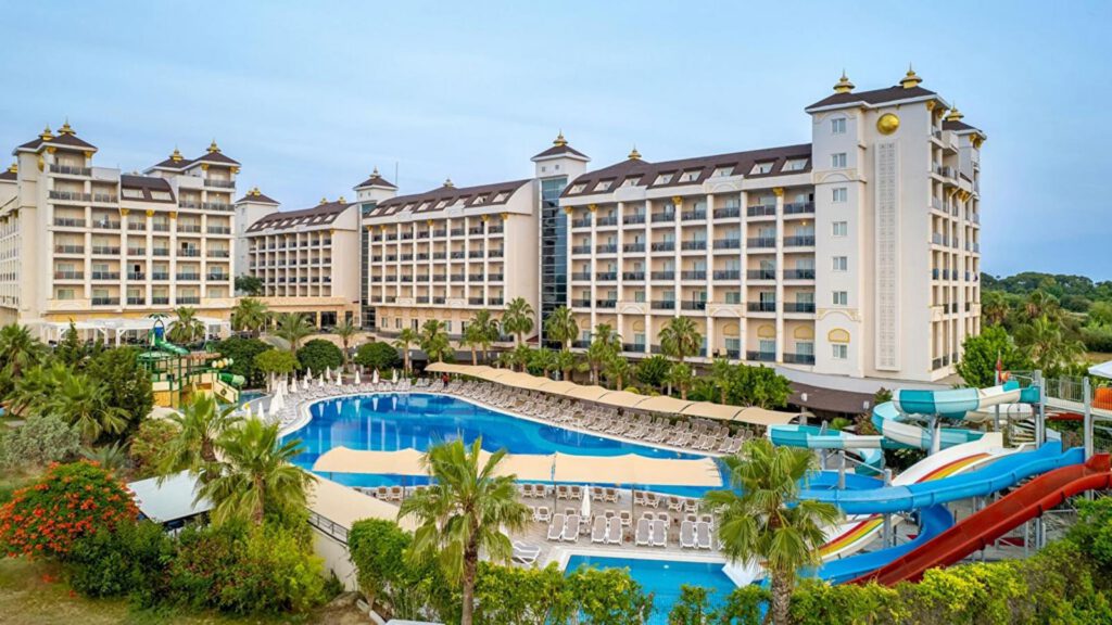 LRS Lake & River Side Hotel & Spa