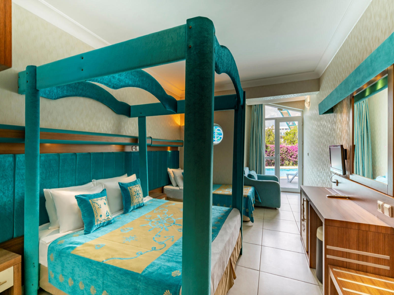 Miarosa Kemer Beach