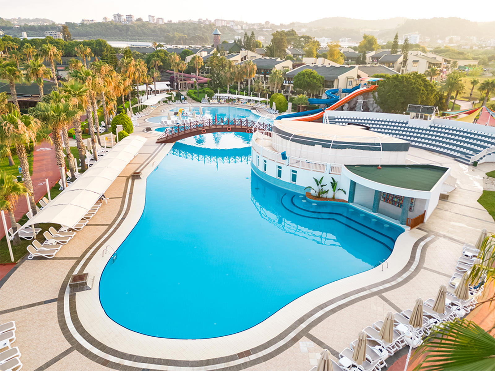 Oz Hotels Incekum Beach Resort
