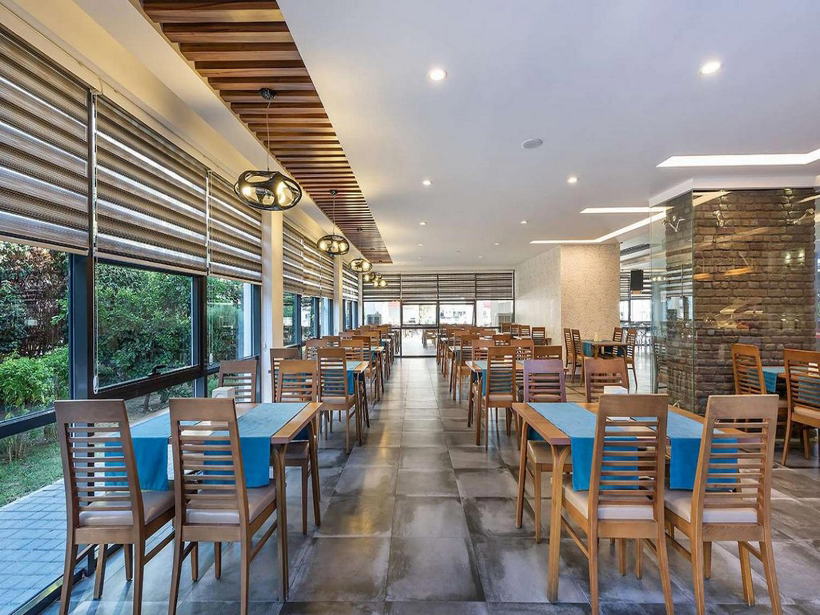 White City Beach Hotel